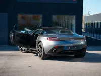 Gebraucht Aston Martin DB11 Launch Edition 608 PS (447 kW) 2016 Grau Coupé