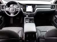 Gebraucht Volvo V60 Core 398 PS (292 kW) 2022 Rot Kombi