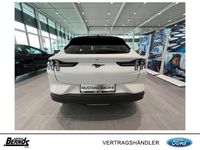 Gebraucht Ford Mustang Mach-E 197 kW (269 PS) 2022 Starwhite platinium metallic SUV