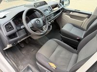 Second-hand VW Transporter 150 CP (110 kW) 2018 Alb Van