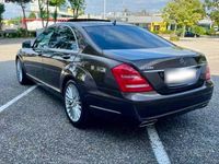 Gebraucht Mercedes S500 387 PS (284 kW) 2010 Braun Limousine