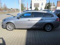 Gebraucht Peugeot 308 SW Allure 131 PS (96 kW) 2018 Artensesilber Kombi
