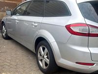 Gebraucht Ford Mondeo 150 PS (110 kW) 2011 Silber Kombi