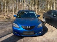 Usata Mazda 3 105 CV (77 kW) 2005 Blu Berlina