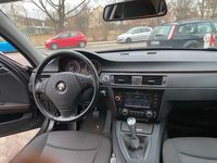 Gebraucht BMW 320 170 PS (125 kW) 2008 Grau Kombi