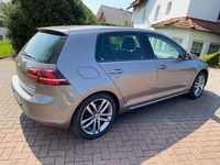 Gebraucht VW Golf VII Highline 150 PS (110 kW) 2014 Grau Limousine