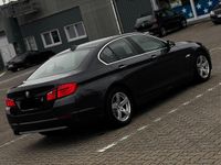 Gebraucht BMW 520 184 PS (135 kW) 2011 Grau Limousine