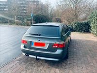 Gebraucht BMW 525 177 PS (130 kW) 2006 Grau Kombi