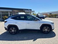Gebraucht Hyundai Tucson Trend 150 PS (110 kW) 2021 Polar white / phantom black SUV