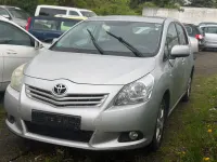 Gebraucht Toyota Verso Life 126 PS (92 kW) 2011 Silber Van / Kleinbus