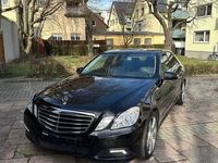 Gebraucht Mercedes E220 Avantgarde 170 PS (125 kW) 2010 Schwarz Limousine