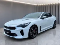 Gebraucht Kia Stinger GT 370 PS (272 kW) 2018 Weiß Kleinwagen
