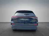 Gebraucht Audi Q4 e-tron Ambiente 150 kW (204 PS) 2023 Mythosschwarz metallic SUV