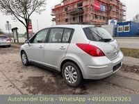 Gebraucht Nissan Tiida Tekna 126 PS (92 kW) 2008 Silber Kleinwagen