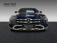 Gebraucht Mercedes E400 Avantgarde 330 PS (242 kW) 2022 Blau Limousine