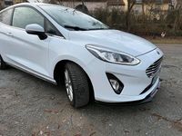Gebraucht Ford Fiesta 101 PS (74 kW) 2018 Weiß Kleinwagen