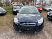 Gebraucht Ford Focus Trend 105 PS (77 kW) 2011 Blau Limousine