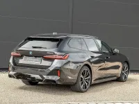 Neu BMW 550e Sport Line 489 PS (359 kW) 2026 Sophistograu brillanteffekt Kombi