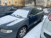 Gebraucht Audi A4 115 PS (84 kW) 2000 Grau Kombi