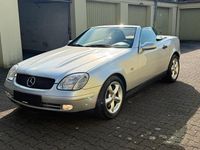 Gebraucht Mercedes SLK230 193 PS (141 kW) 1999 Silber Cabrio