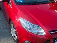 Second-hand Ford Focus Titanium 150 CP (110 kW) 2011 Roșu Berlinǎ