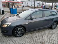 Gebraucht Opel Astra Active 140 PS (102 kW) 2013 Grau Kombi