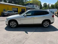 Gebraucht BMW X1 136 PS (100 kW) 2011 Weiß SUV