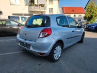 Gebraucht Renault Clio II 75 PS (55 kW) 2011 Silber Limousine
