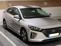 Gebraucht Hyundai Ioniq Premium 141 PS (103 kW) 2017 Silber Kleinwagen
