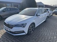 Gebraucht Skoda Superb Style 218 PS (160 kW) 2023 Weiß Kombi