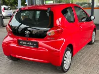 Gebraucht Toyota Aygo 68 PS (50 kW) 2007 Rot Kleinwagen