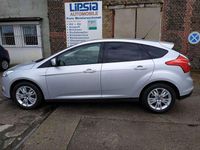 Gebraucht Ford Focus 125 PS (91 kW) 2011 Polarsilber Kleinwagen