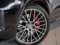 Gebraucht Porsche Cayenne 338 PS (248 kW) 2022 Schwarz SUV