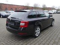 gebraucht Skoda Octavia Combi 1.5 TSI Style Aut. LED Navi Kamera