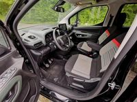 Gebraucht Citroën Berlingo XTR 131 PS (96 kW) 2023 Schwarz Van / Kleinbus