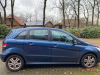 Gebraucht Mercedes B180 85 PS (62 kW) 2009 Blau Van / Kleinbus