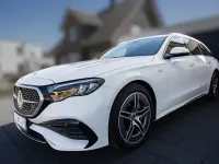 Gebraucht Mercedes E300 AMG 313 PS (230 kW) 2025 Weiß Limousine