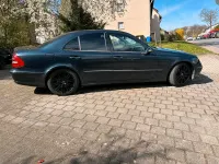 Gebraucht Mercedes E270 177 PS (130 kW) 2003 Andere farben Limousine