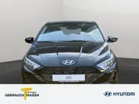Gebraucht Hyundai i20 Trend 101 PS (74 kW) 2025 Phantom black / met Kleinwagen
