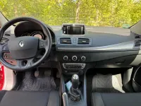 Second-hand Renault Mégane 101 CP (74 kW) 2012 Roșu Berlinǎ