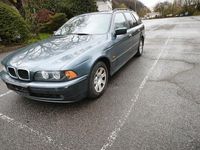 Gebraucht BMW 525 192 PS (141 kW) 2005 Blau Kombi