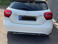 Gebraucht Mercedes A180 122 PS (89 kW) 2016 Weiß Limousine