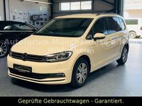 Gebraucht VW Touran 150 PS (110 kW) 2024 Beige Van / Kleinbus