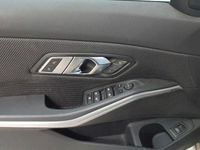 Gebraucht BMW 320 Shadowline 184 PS (135 kW) 2023 Weiß Kombi