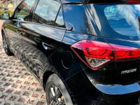 Gebraucht Hyundai i20 Active 84 PS (61 kW) 2017 Schwarz Kleinwagen