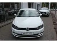 Gebraucht VW Polo Comfortline 95 PS (69 kW) 2017 Pure white Kleinwagen
