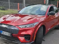Gebraucht Ford Mustang Mach-E 358 kW (487 PS) 2024 Rot SUV
