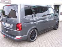 Gebraucht VW Multivan Highline 204 PS (150 kW) 2022 Grau Van