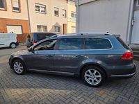 Gebraucht VW Passat Edition 140 PS (102 kW) 2014 Grau Kombi