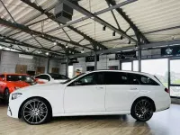 Gebraucht Mercedes E400 AMG line 330 PS (242 kW) 2020 Diamantweiss  metalliclack Kombi